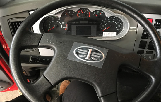 【國(guó)五】解放J6單橋平板車(chē)駕駛室