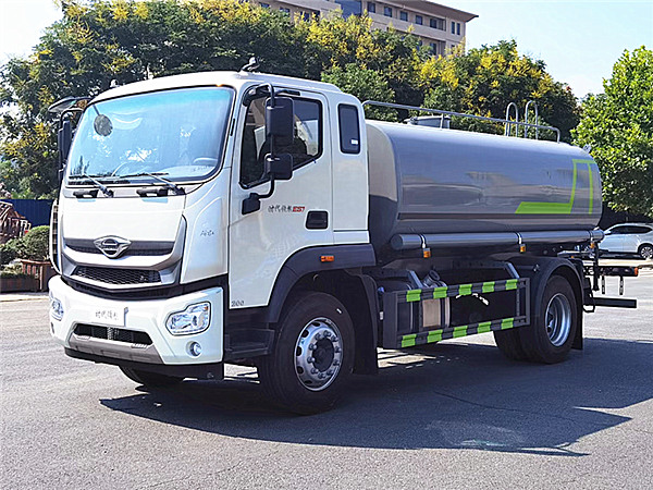 福田瑞沃綠化噴灑車(chē)