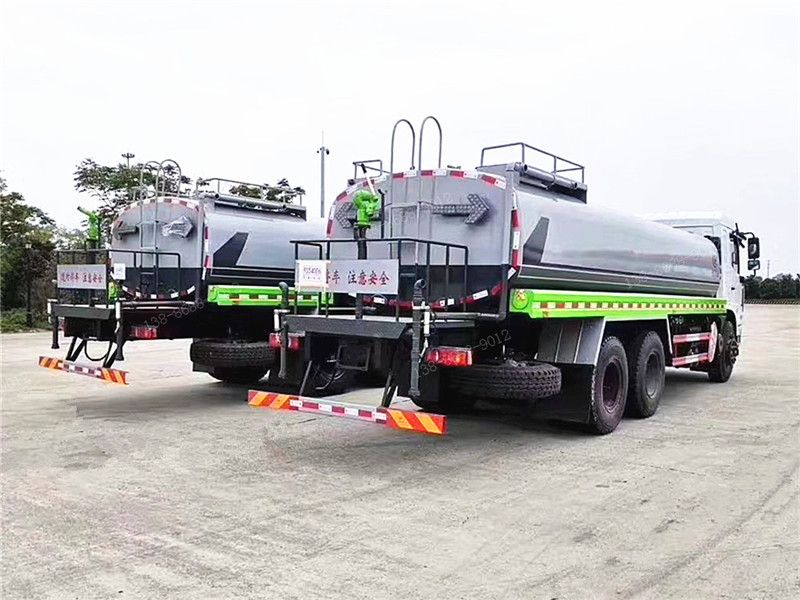 國六東風(fēng)D3后雙橋灑水車