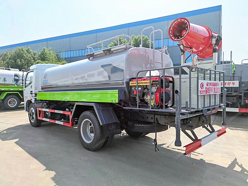 東風(fēng)福瑞卡F7霧炮車(chē)