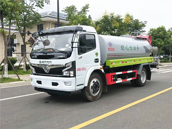 國(guó)六新款東風(fēng)福瑞卡F7霧炮車(chē)