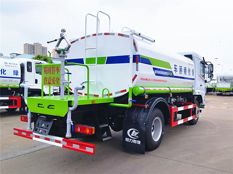 國(guó)六東風(fēng)華神12噸灑水車(chē)